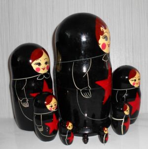 Posad Star in black huge 8-set nesting Doll Babooshki s Classic Village Traditional