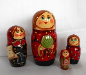 Alena with kittens 7-set nesting Doll Babooshki s