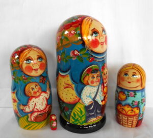 Alena with siblings 7-set nesting Doll Babooshki s