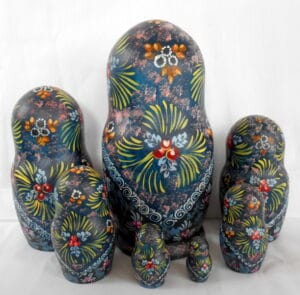Winter Troyka huge 7-set nesting Doll Babooshki s