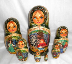 Red Riding Hood  green 7-set Babushka Matryoshka nesting Doll Babooshki Babushkas