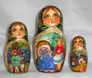 Red Riding Hood green 7-set nesting Doll Babooshki s