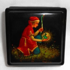 Lacquered box The Frog Princess tale