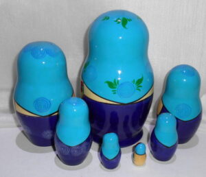 Kirov 7 set ( sky blue) nesting Doll Babooshki s Classic Village Traditional
