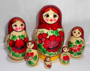 Kirov 6-set (red /yellow) Babushka Matryoshka nesting Doll Babooshki Babushkas Classic Village Traditional