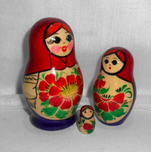 Kirov 5 set (red/purple) nesting Doll Babooshki s Classic Village Traditional