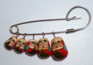 Santa pin nesting Doll Babooshki s