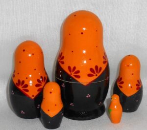 Vyatka floral yellow Orangie scarf 5-set nesting Doll Babooshki s Classic Village Traditional