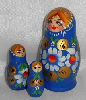 Vyatka Daisies blue dress 5-set nesting Doll Babooshki s Classic Village Traditional