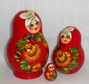 Vyatka yellow flowers white bow 5-set nesting Doll Babooshki s Classic Village Traditional