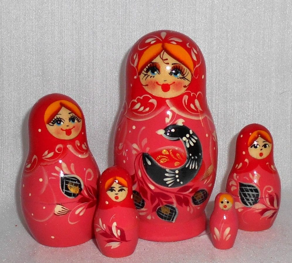 Vyatka Black Goose pink dress 5-set nesting Doll Babooshki s Classic Village Traditional