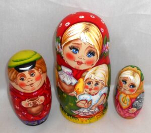 Village Lunch Time nesting Doll Babooshki s