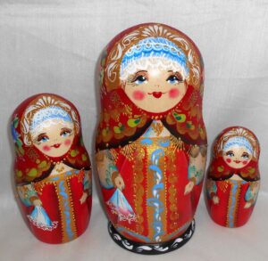 Lace Handkerchief B 7-set nesting Doll Babooshki s