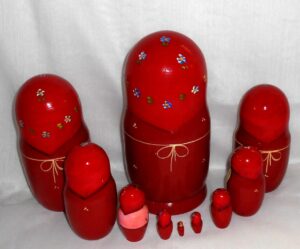 GIANT Village Girls Toys red 10-set nesting Doll Babooshki s Classic Village Traditional