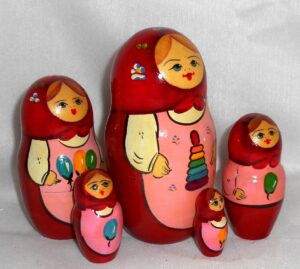 GIANT Village Girls Toys red 10-set nesting Doll Babooshki s Classic Village Traditional