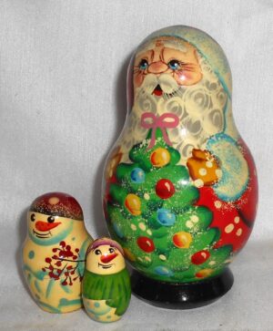 Santa with Xmas tree medium nesting Doll Babooshki s