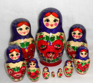 Kirov PURPLE scarf 10-set Babushka Matryoshka nesting Doll Babooshki Babushkas Classic Village Traditional