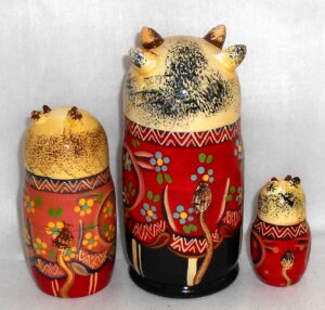 Funny white bull large 3-set nesting Doll Babooshki s