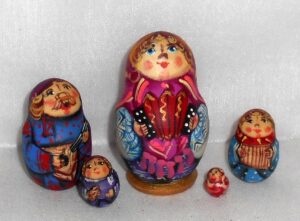 MINI Village Accordion band mini 5-set Babushka  MINI TINY