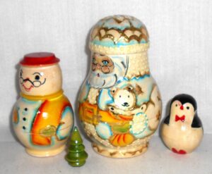 Santa fatty with bell in white coat 4 set nesting Doll Babooshki s