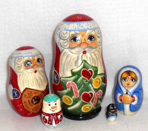 Santa with Xmas tree candy cane small nesting Doll Babooshki s