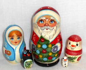 Santa with Xmas tree small nesting Doll Babooshki s