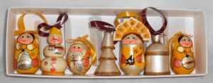 Christmas décor GOLD  7-set   Babushka Matryoshka nesting Doll  Babooshki Babushkas BOX SET
