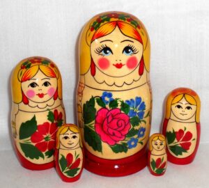 Semenov Sudarushka yellow scarf 5-set Babushka Matryoshka nesting Doll Babooshki Babushkas Classic Village Traditional