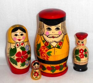 Semenov Old man family 4-set Babushka Matryoshka nesting Doll Babooshki Babushkas Classic Village Traditional
