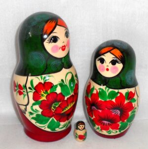 Kirov green scarf 7-set nesting Doll Babooshki s Classic Village Traditional