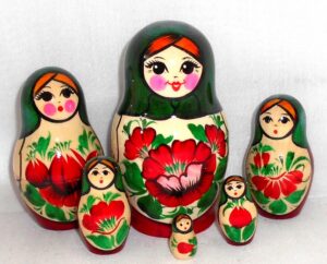 Kirov green scarf 6-set Babushka Matryoshka nesting Doll Babooshki Babushkas Classic Village Traditional