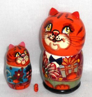 Funny orange cat with bunch of flowers small nesting Doll Babooshki s