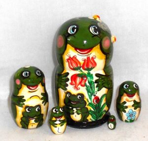 Funny frog with flowers & lady bug small Babushka Matryoshka nesting Doll Babooshki Babushkas