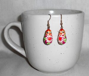 Earrings hot pink with daisies Babushka   Babushka Matryoshka nesting Doll  Babooshki Babushkas