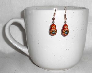 Earrings dark red and blue flowers Babushka   Babushka Matryoshka nesting Doll  Babooshki Babushkas