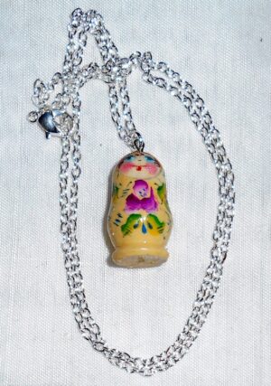 Necklace light yellow magenta flowers Babooshki s