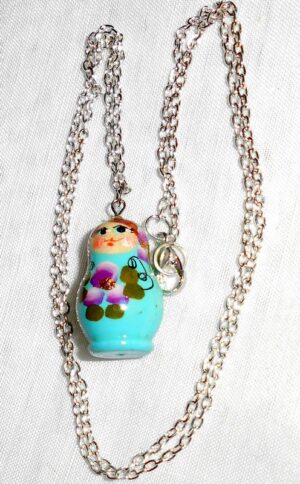 Necklace cyan magenta flowers II Babooshki s