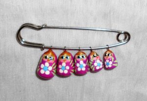 Babushka Hot pin pink  Daisy white flowers Matryoshka Babooshki Babushkas