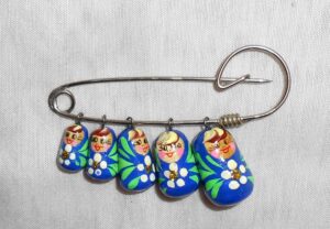 Babushka pin blue with daisies Matryoshka Babooshki Babushkas