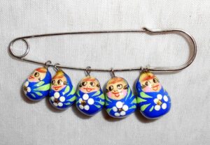 pin blue with white flowers Babooshki s