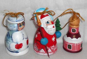 Christmas décor exclusive 3-set w/church nesting Doll Babooshki s