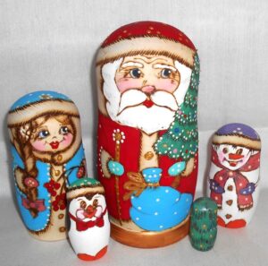 Santa with tree and snowmaiden 5-set nesting Doll Babooshki s