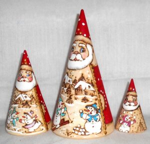Santa conical with snowmen 5-set nesting Doll Babooshki s