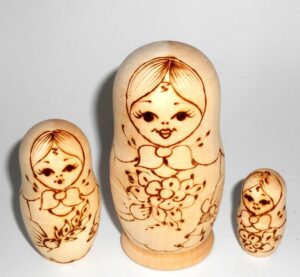 DIY 3-set with flowers 10 cm Babushka Matryoshka nesting Doll Babooshki Babushkas raw plain unpainted Unfinished Montessori blank