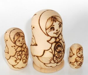 DIY 3-set with doll 9 cm nesting Doll Babooshki s raw plain unpainted Unfinished Montessori blank