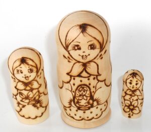 DIY 3-set with doll 11 cm Babushka Matryoshka nesting Doll Babooshki Babushkas raw plain unpainted Unfinished Montessori blank