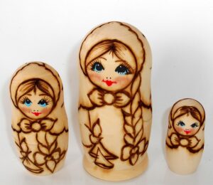 DIY 3-set with plait 12.5 cm Babushka Matryoshka nesting Doll Babooshki Babushkas raw plain unpainted Unfinished Montessori blank