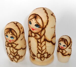 DIY 3-set with plait 12.5 cm nesting Doll Babooshki s raw plain unpainted Unfinished Montessori blank