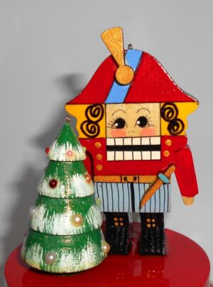 Nutcracker Music Box in red - 5