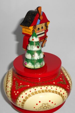 Nutcracker Music Box in red - 6